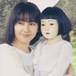 Dollhouse terror japonês sobre luto e obsessão estreia no Brasil em novembro