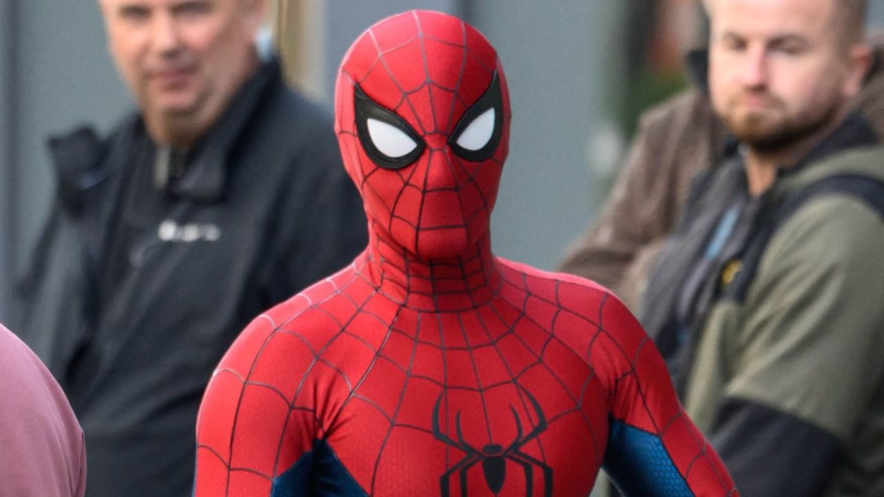 Homem-Aranha 4 | Sadie Sink aparece em novas fotos no set