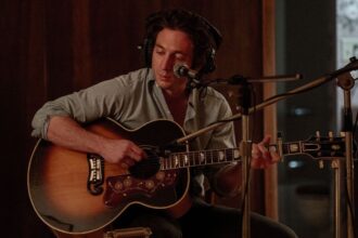 Novo filme de Jeremy Allen White tem nota pior que The Bear no Rotten Tomatoes